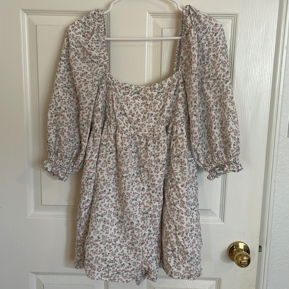 Floral Romper - Picture 2 of 6